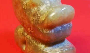 A026紅山文化 犬蟬合體玉珮