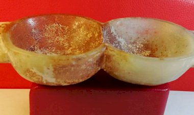 E28.戰國 雙酒杯祭器