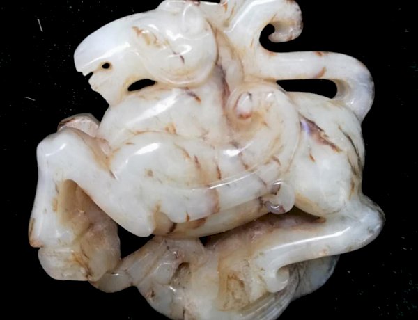 E23 Jade Carving of Flying Horse Stepping on Swallow
