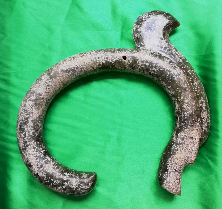 A010. 紅山文化 玉龍