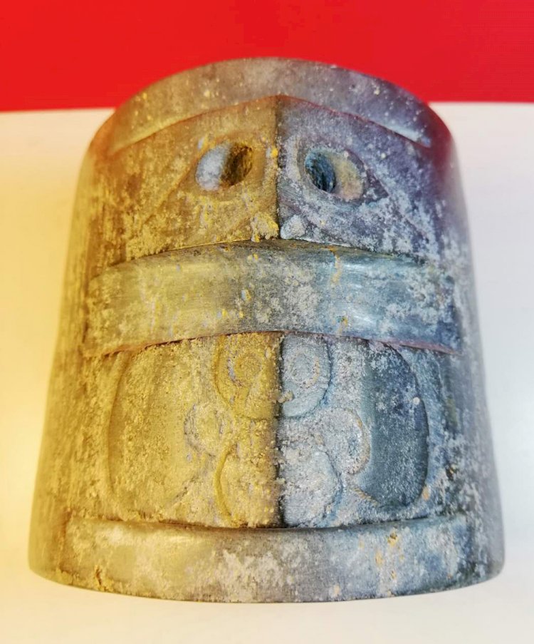 A032 良渚文化 鐲形大玉琮 