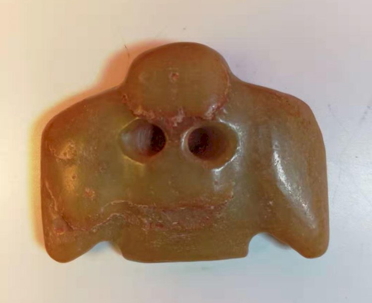 A023  紅山文化玉鴞