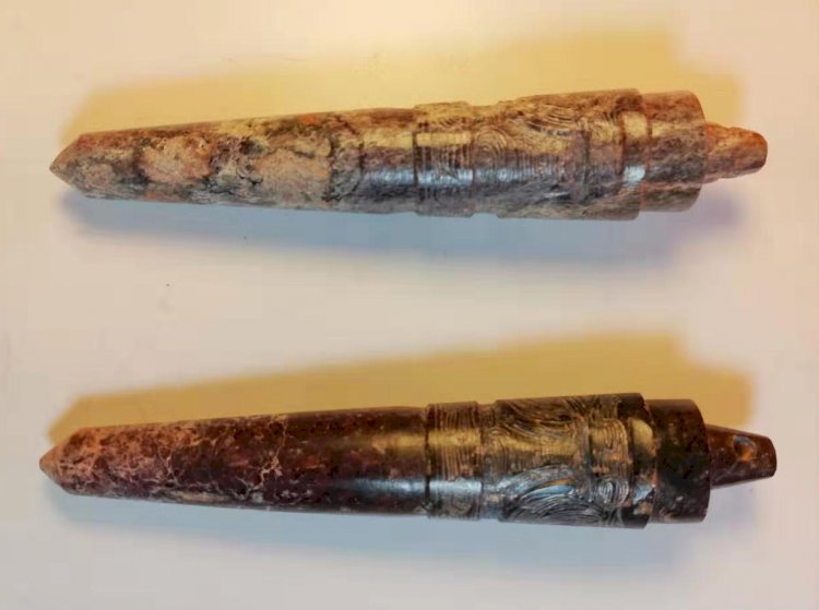 殷商 獸面紋玉漆筆（一對）