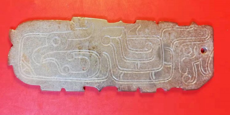 C027 殷商 龍鳳紋玉珮