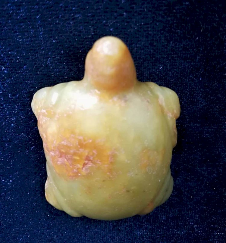 D.005 A Yellow Jade Turtle Pendant