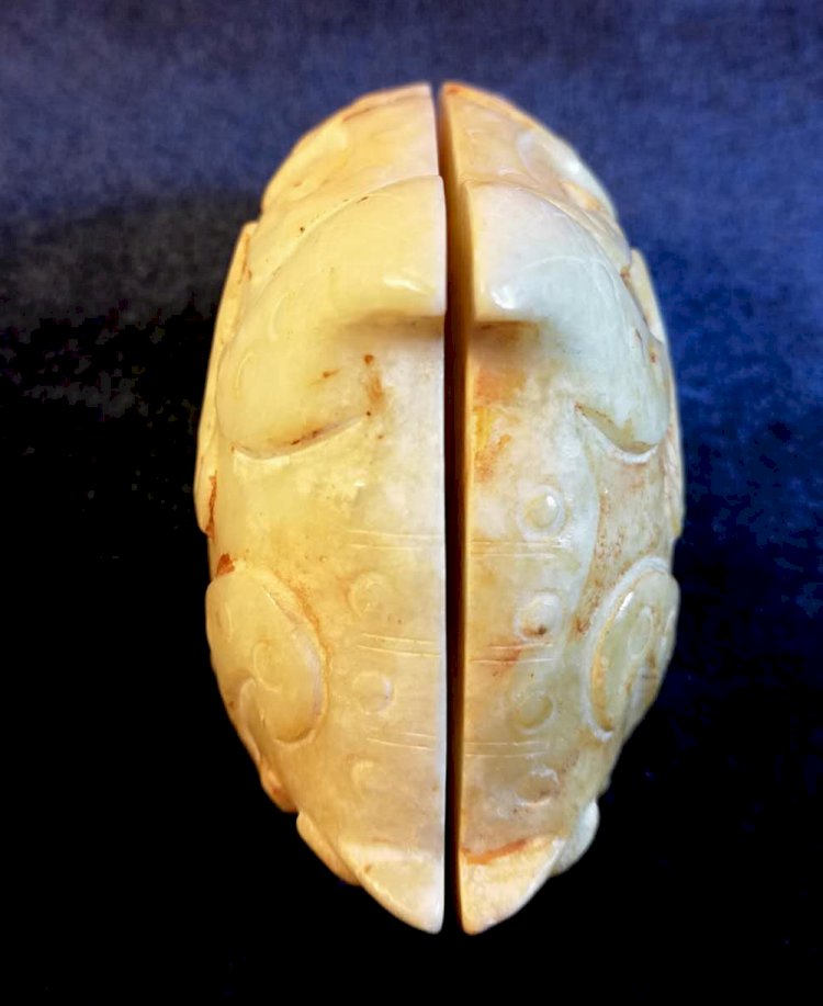 E18 春秋戰國白玉神獸“合符”