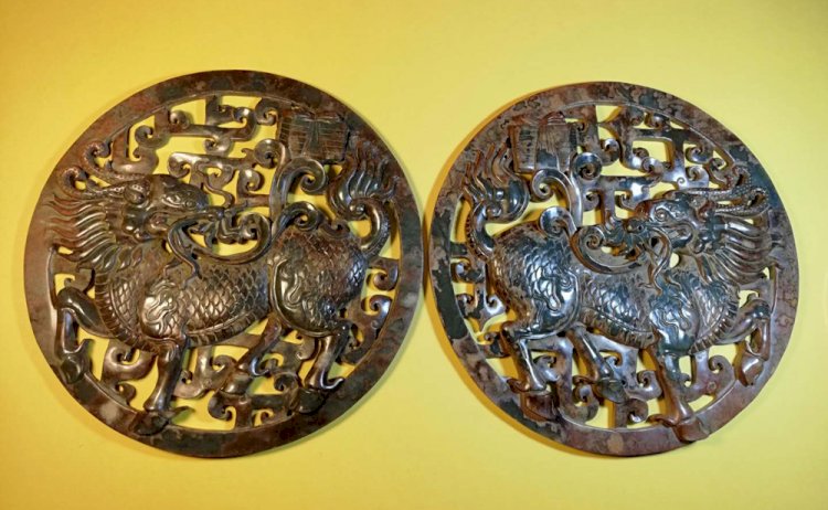 E41  戰國 麒麟大玉璧 雌雄一對