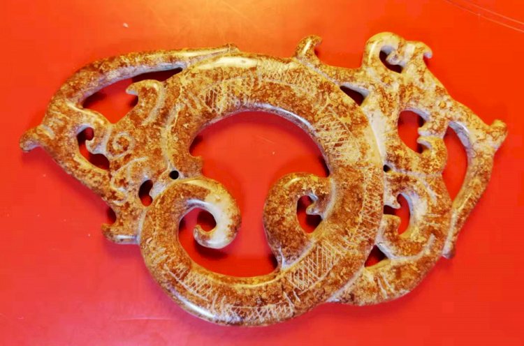 E44 戰國 紅黄玉龍鳳珮