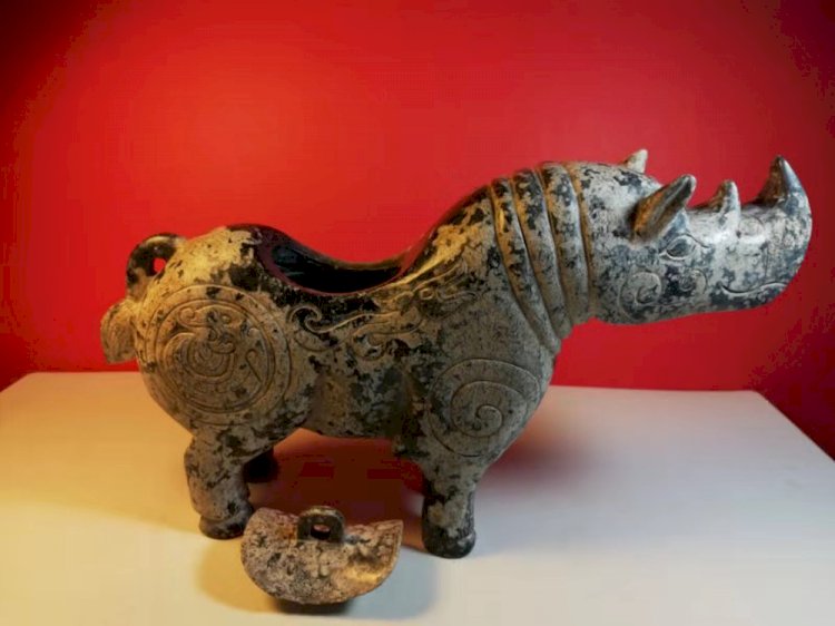 E73 戰國 大型玉犀牛