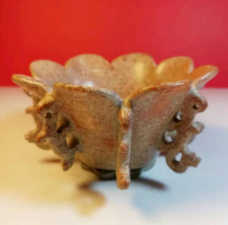 E77-E78 戰國 紅黃玉蓮花杯、爵杯（一雙）