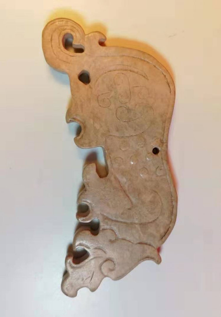 E86 戰國 玉虎形珮