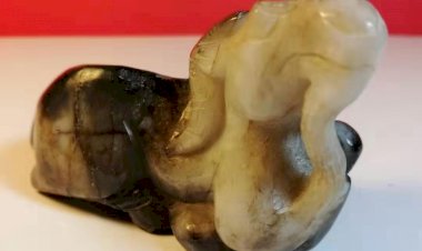 G039 漢代 白玉羊雕塑