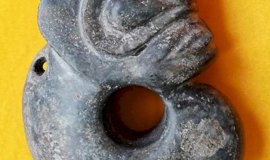 A011.Archaic Jade Beast with Opening, Que (1)