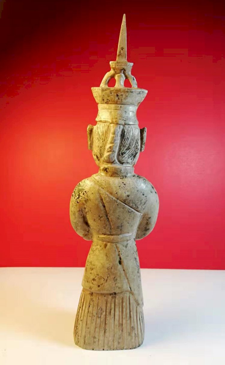 G045漢代 胡人使者玉雕像