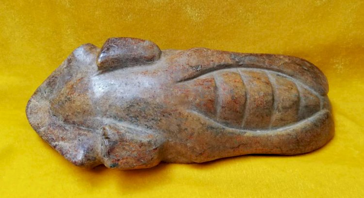 H001. Strange Beast and the Insect Fit Jade Sculpture