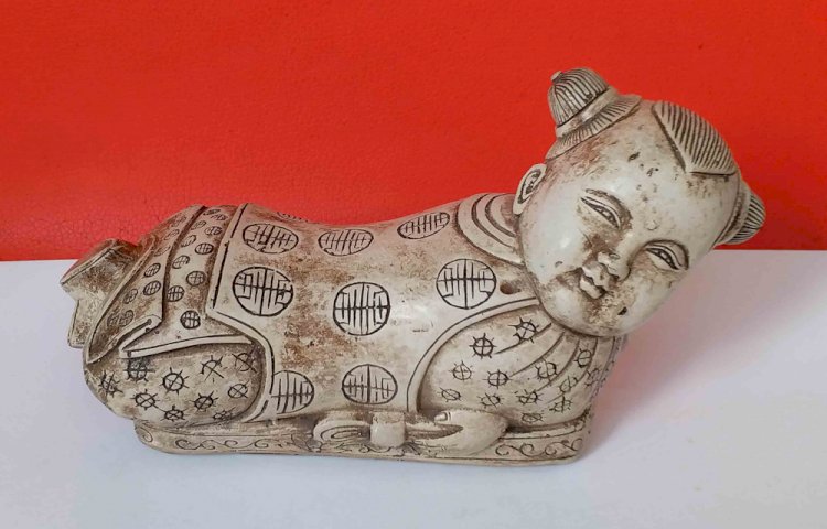 I002-I003 A pair of Large Jade Pillows: Boy and Girl (Tang Dynasty,AD 618-907)