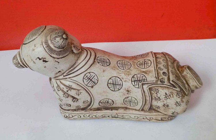 I002-I003 A pair of Large Jade Pillows: Boy and Girl (Tang Dynasty,AD 618-907)