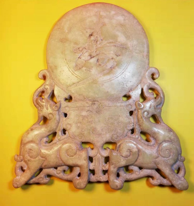 I012 唐代 雙麒麟獻壽大玉雕