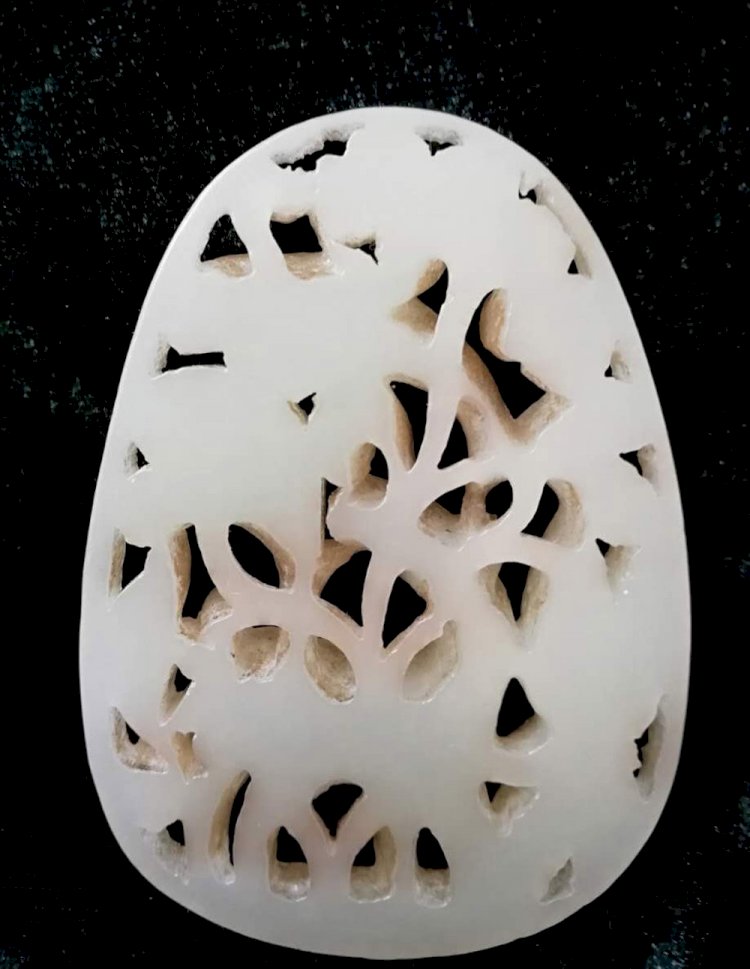 L007. 遼金白玉秋山飾