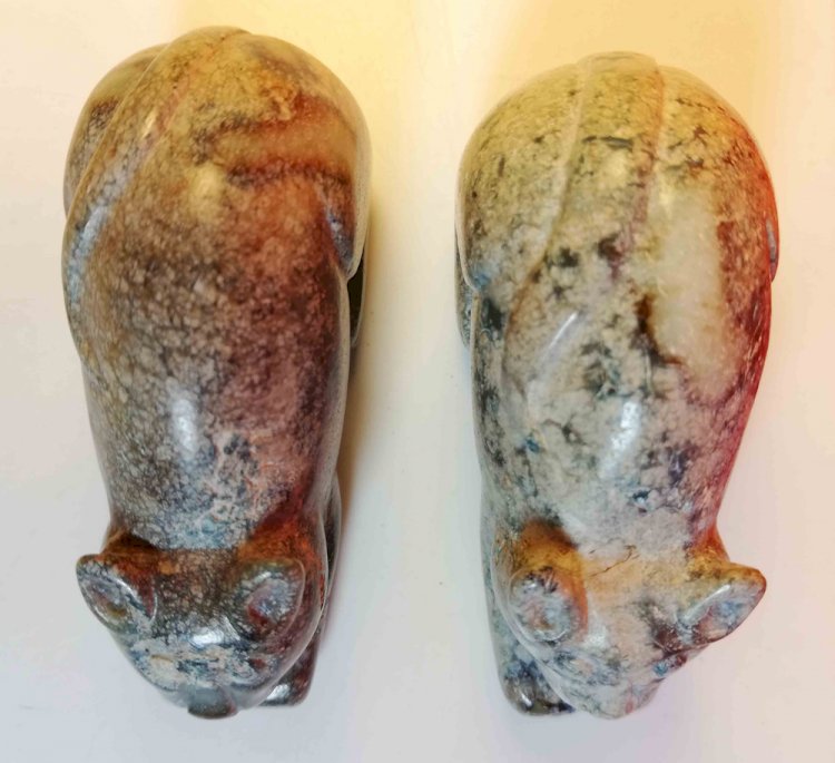 M003 元代 玉貛飾（一對）