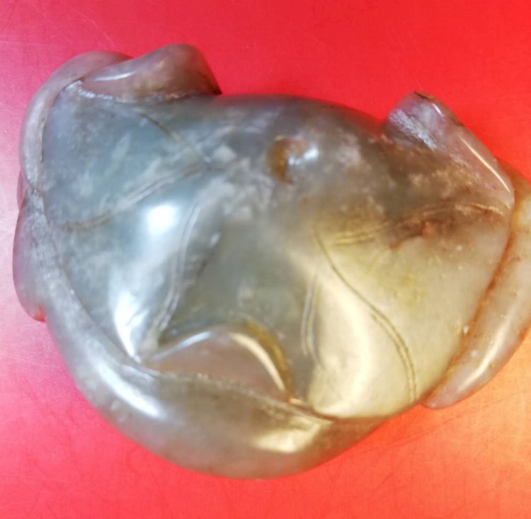 M004 元代 雕魚玉珮飾