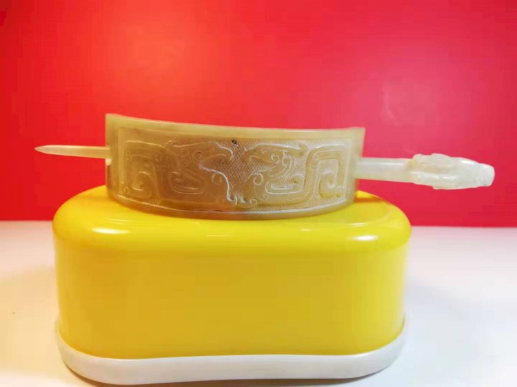 E55 戰國 雙龍玉冠飾